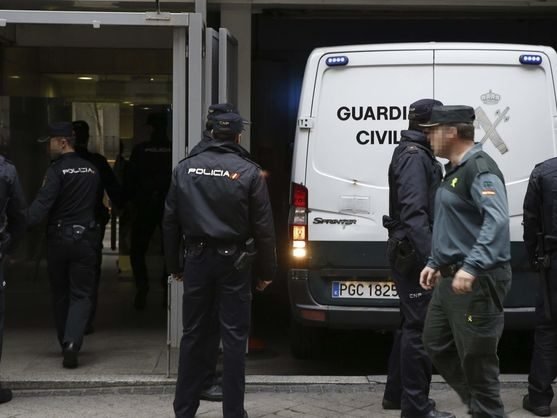 Detenido en Italia un yihadista que intentó fabricar explosivos con manuales de internet
