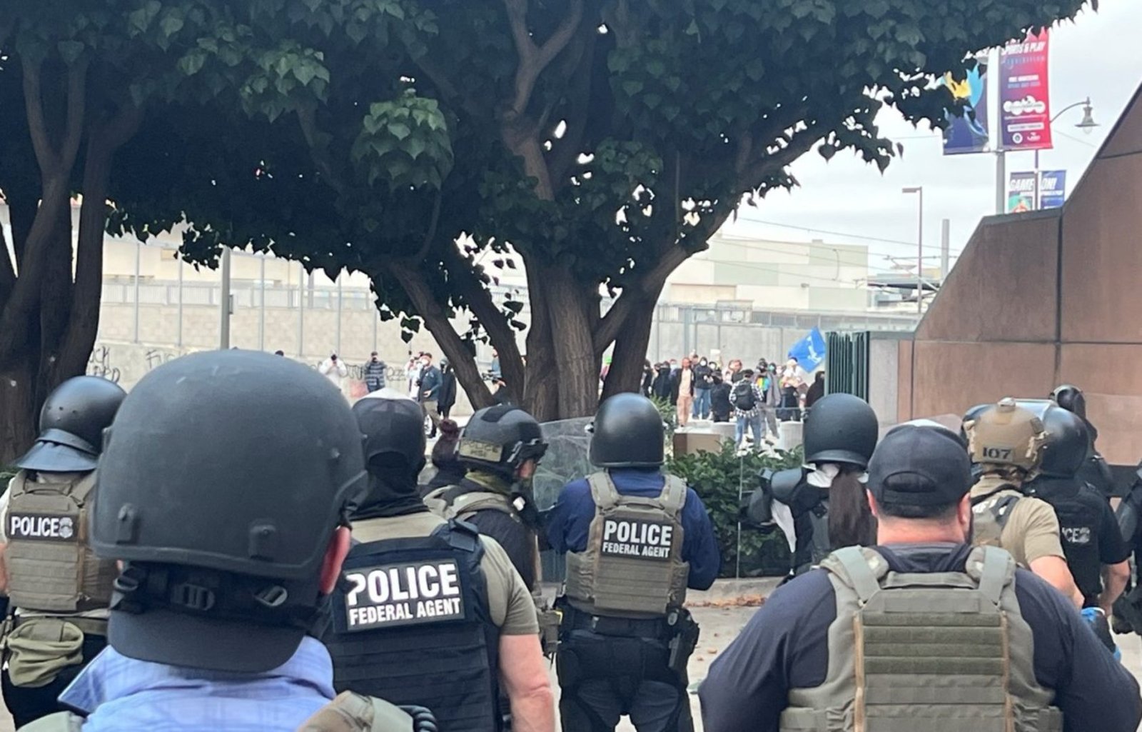 Gobierno de Trump publica lista de 11 detenidos en redadas en Los Ángeles