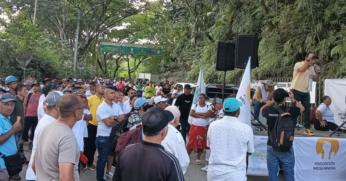 Comunidades agromineras exigen al Gobierno cumplir acuerdos