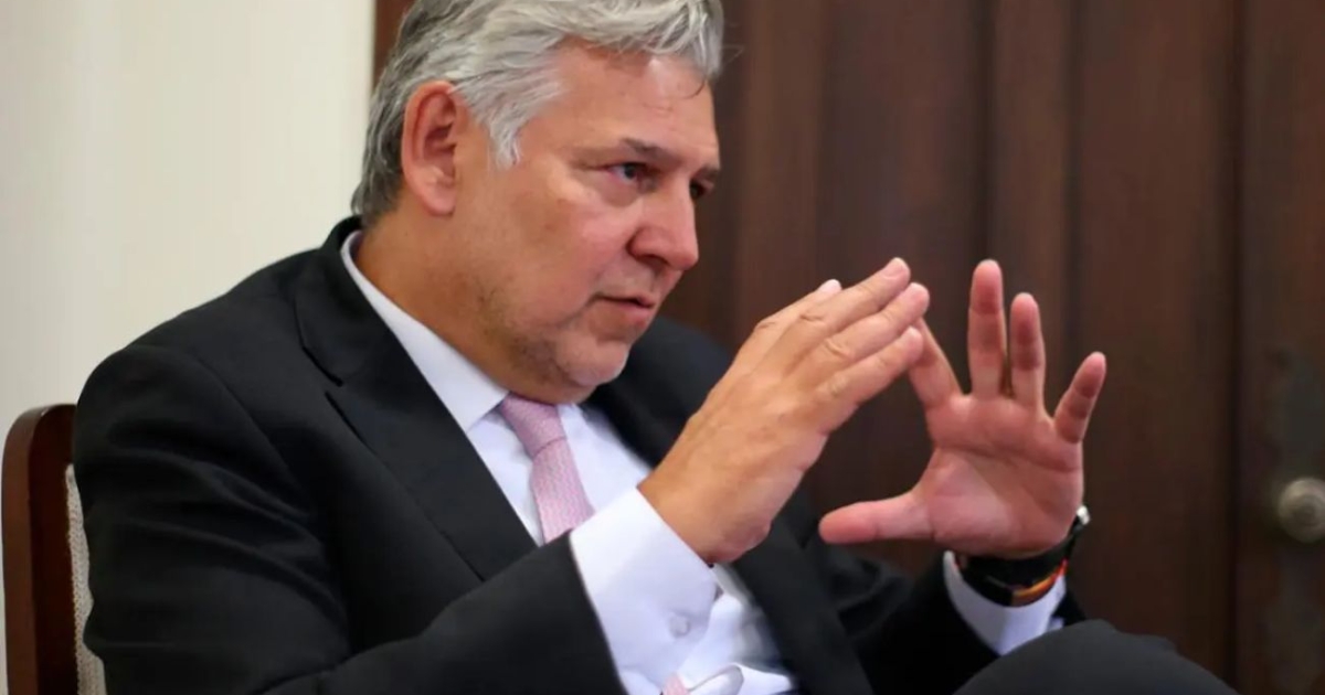 Gremios rechazan consulta popular de Petro por decreto