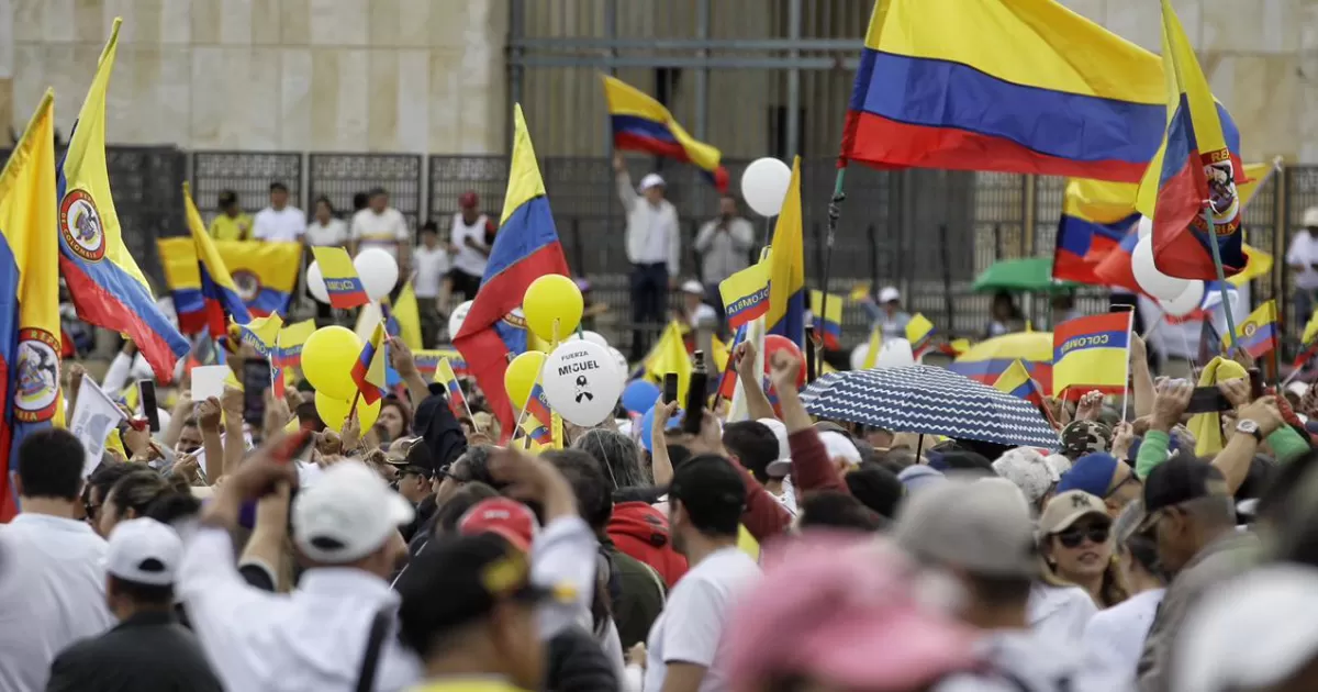 Gran participación en la Marcha del silencio en Colombia