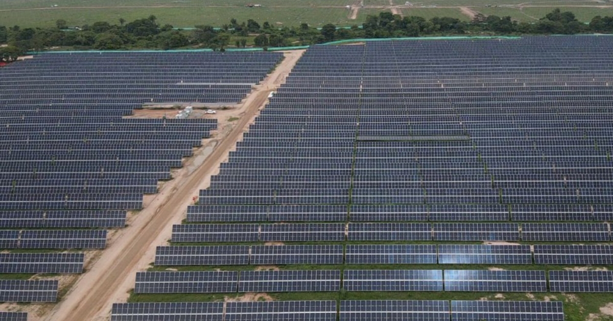 ¿Dónde está el panel solar más grande de Colombia?