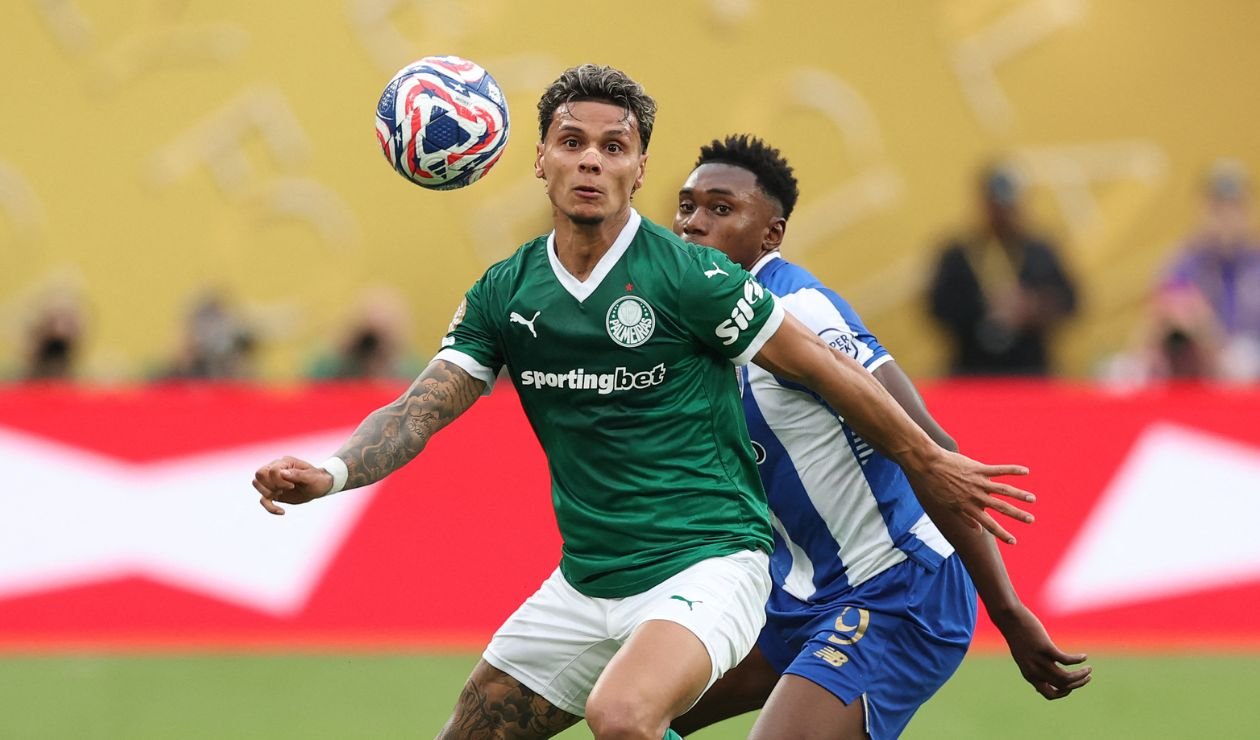 [Video] Richard Ríos por poca hace un golazo en el Mundial de Clubes