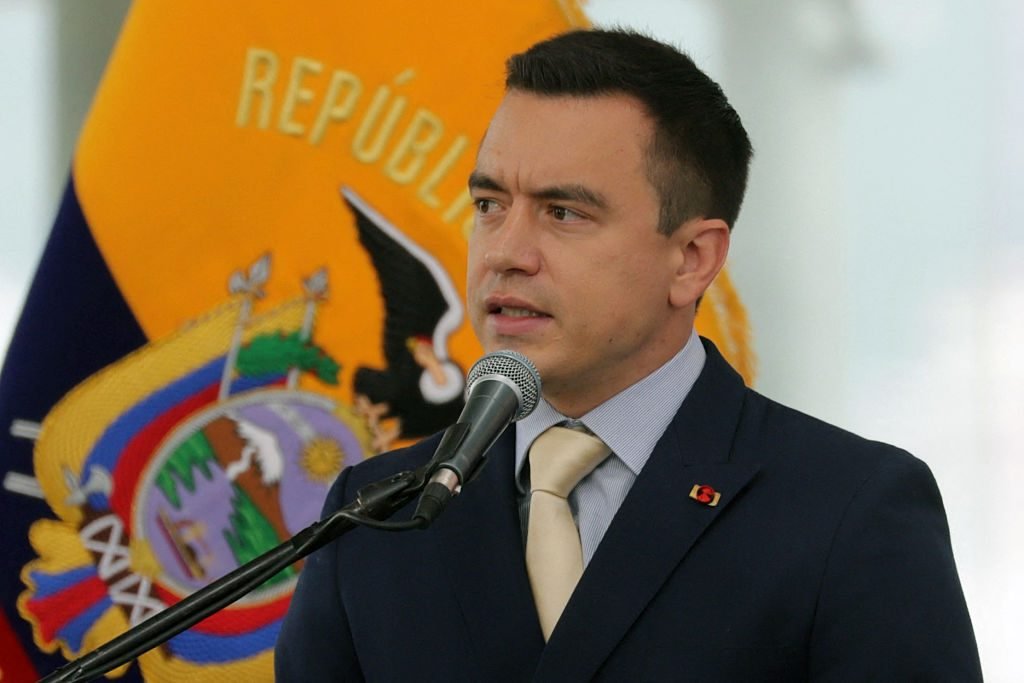 Noboa recorta Gobierno de Ecuador de 20 a 14 ministerios y despide a 5.000 funcionarios