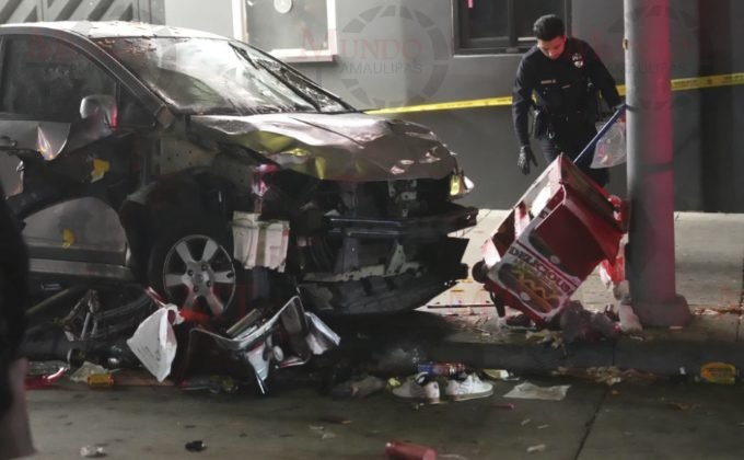 Terror en Los Ángeles: Auto embiste a multitud y 30 personas resultan gravemente heridas