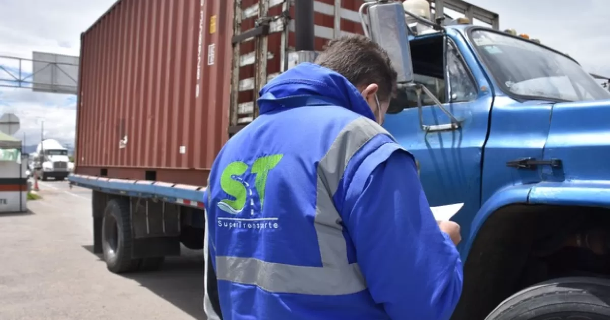 Andi y gremios lanzan plan para transporte limpio