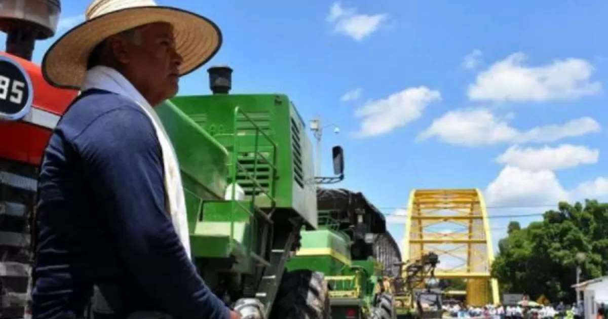 Vía al Llano cambia sus horarios por paro de arroceros