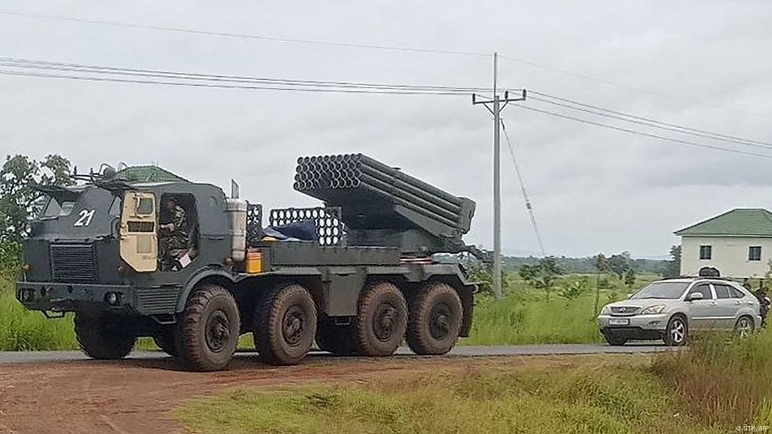 Tailandia bombardea objetivos militares en Camboya