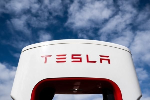 Los beneficios de Tesla caen en el tercer trimestre un 37%, a 1.373 millones de dólares