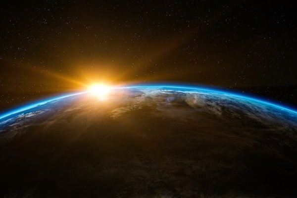 NASA: La Tierra está reflejando menos luz solar afectando el clima global